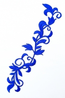 【アイロン接着】刺繍モチーフ　ツタの葉模様　ブルー